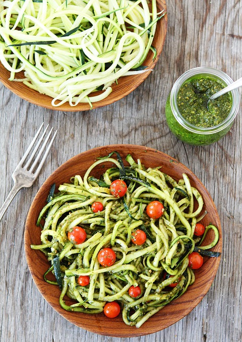 Zucchini-Noodles-with-Pesto-4